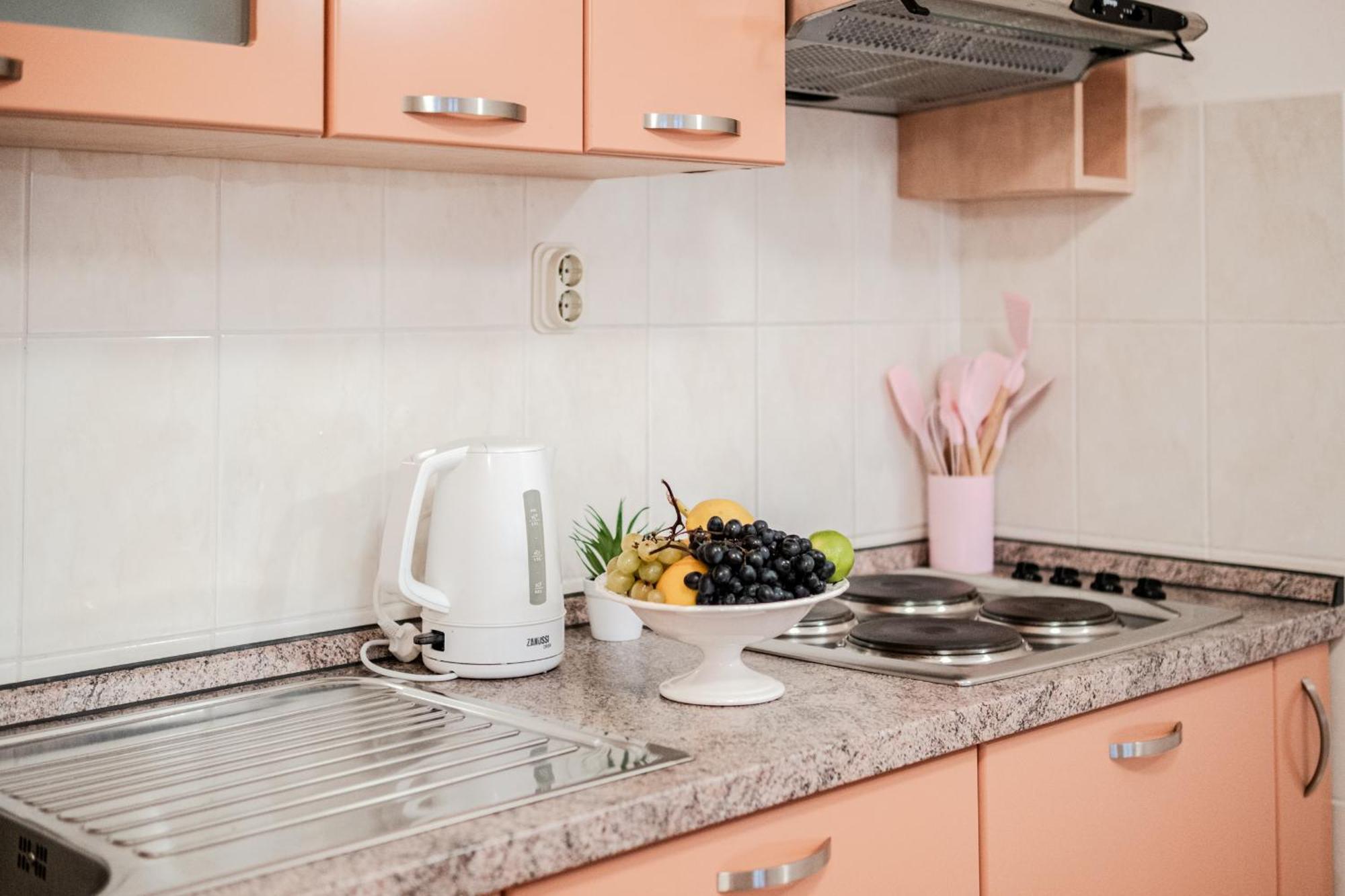 Apartment Milna - With Swimming Pool & Amazing Seaviews, Above Bijaka Beach Экстерьер фото